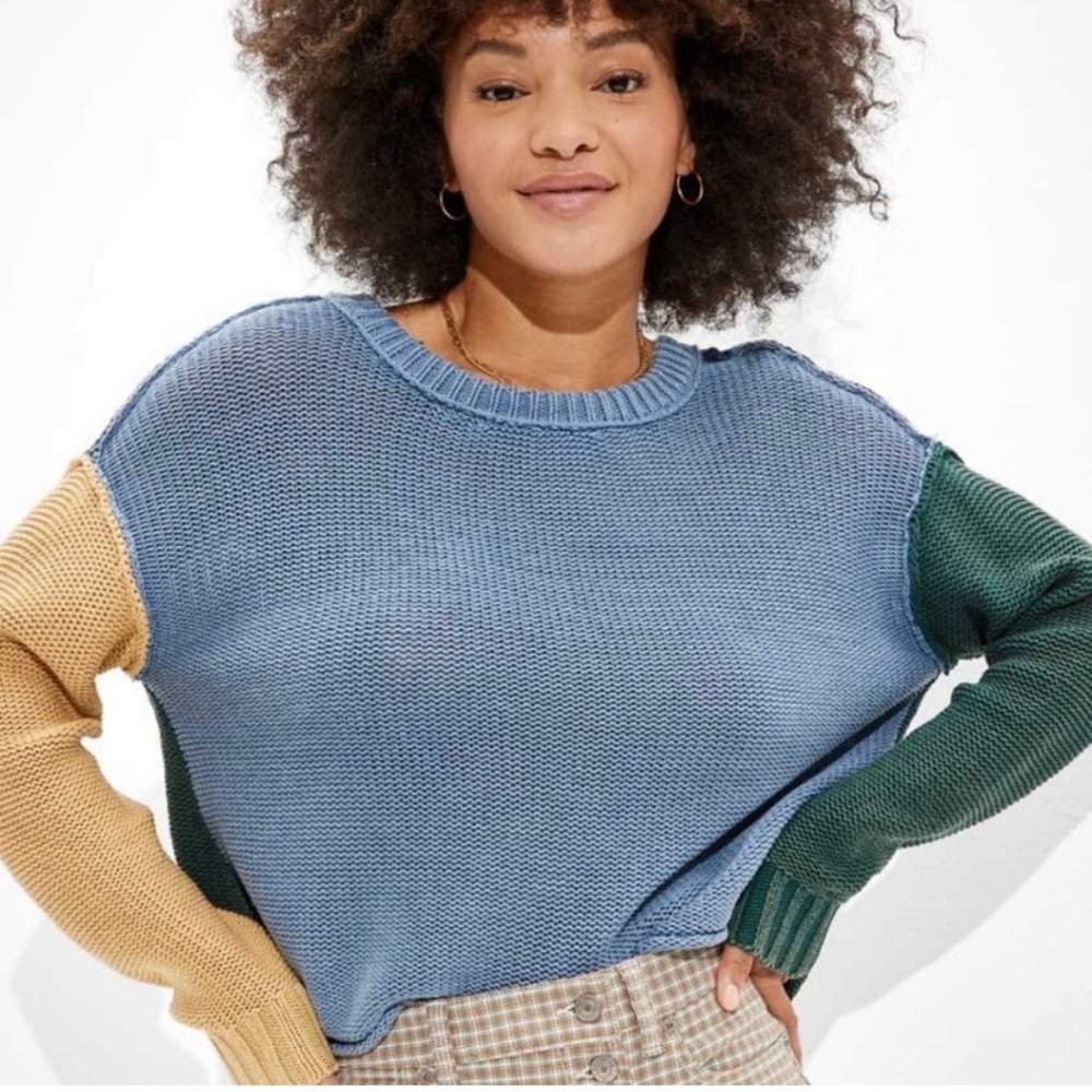 American Eagle loose knit cropped color block sweater